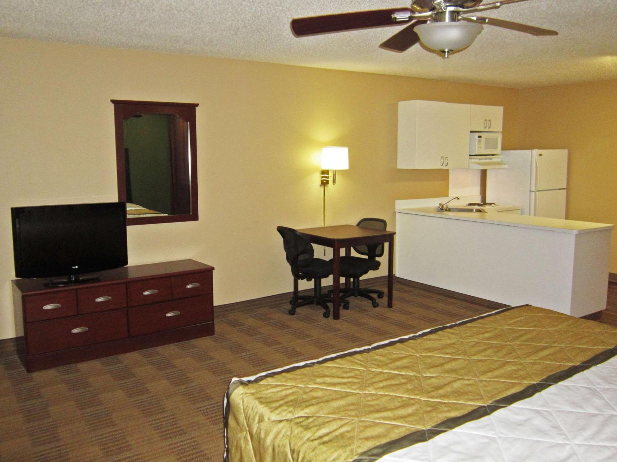 Extended Stay America Suites - Houston - Nasa - Johnson Space Center Nassau Bay Екстер'єр фото