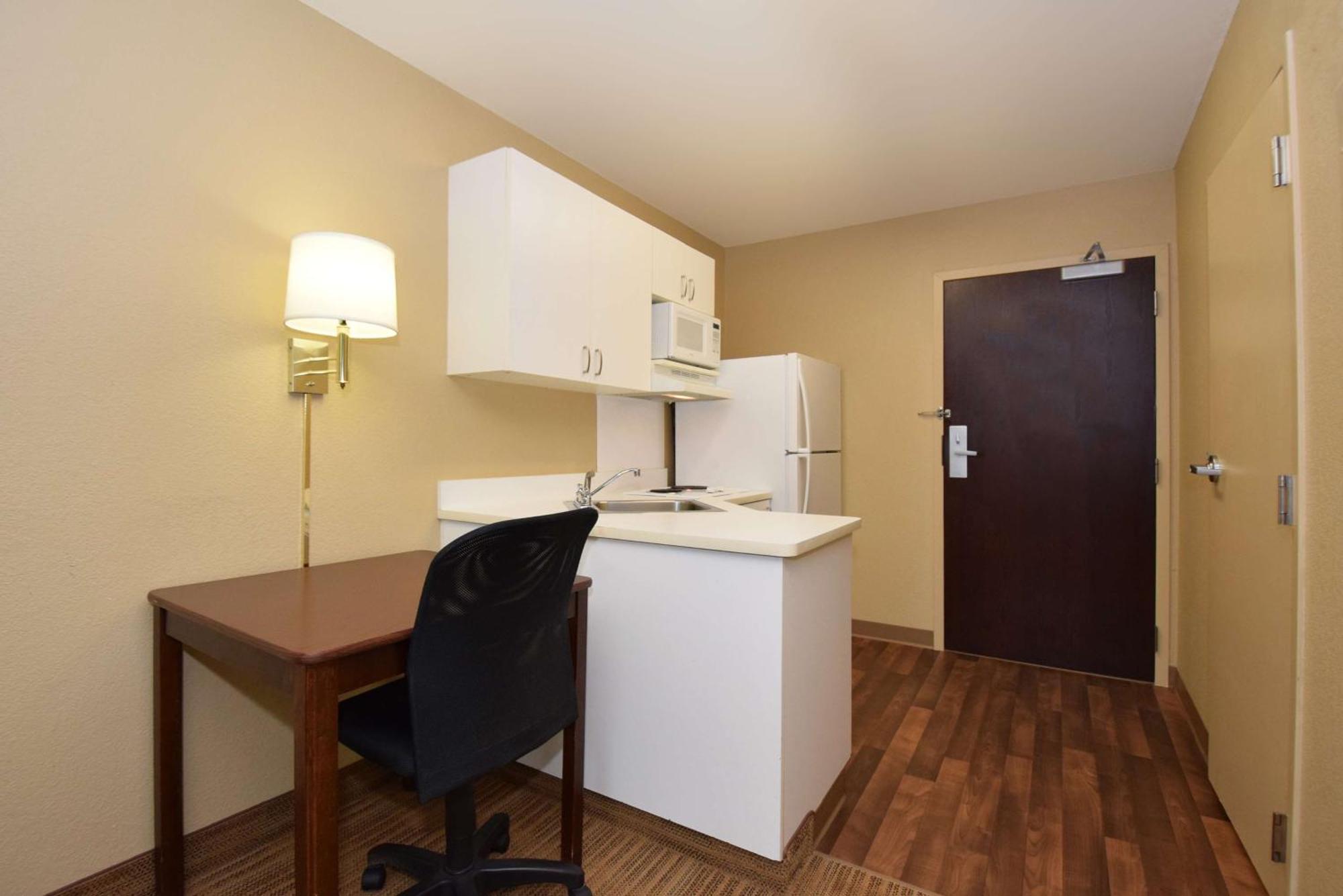 Extended Stay America Suites - Houston - Nasa - Johnson Space Center Nassau Bay Екстер'єр фото